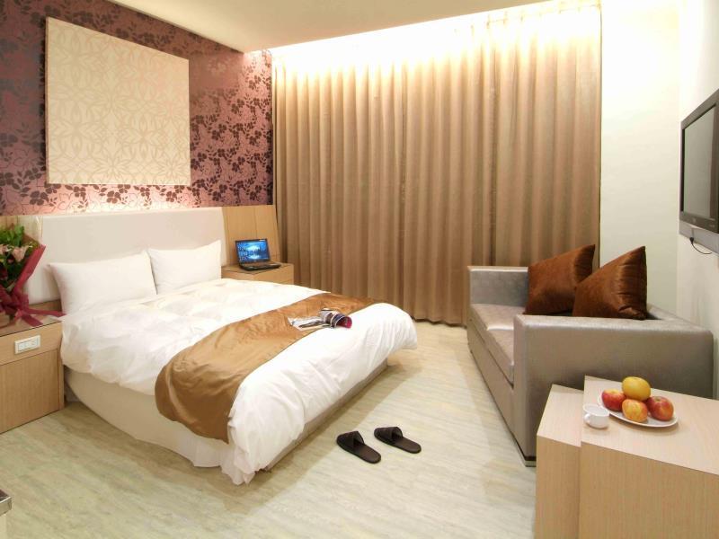 I-Deal Hotel Taichung Esterno foto